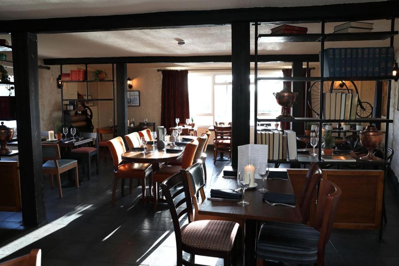 The Rising Sun Hotel Coltishall Buitenkant foto